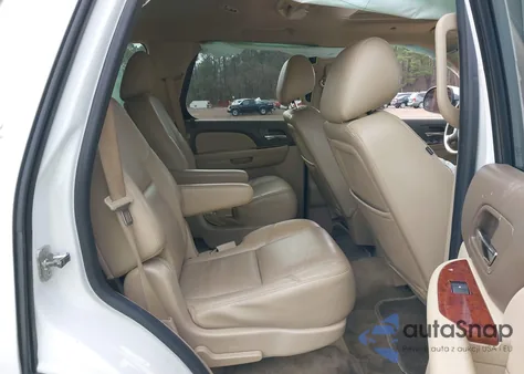 2013 Chevrolet Tahoe Ltz z USA, uszkodzony, nr VIN 1GNSCCE06DR344368